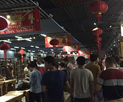 石马展厅救命火爆场面