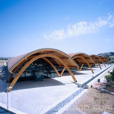 bodegas protos 葡萄酒酿造厂总部大厦_建筑_