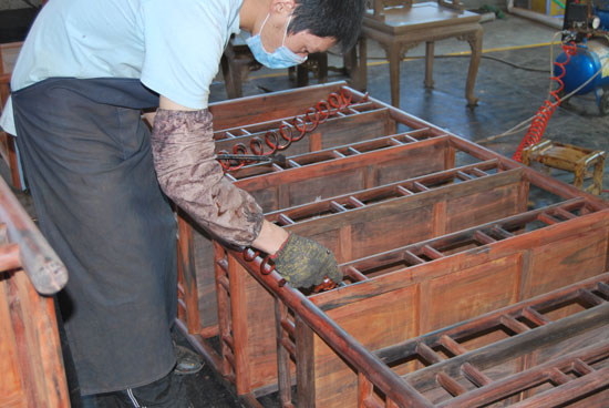 连天红 家具打蜡工艺