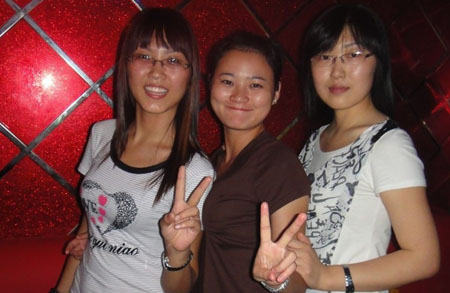 绽放精彩_群英荟萃_连天红(福建)家具有限公司