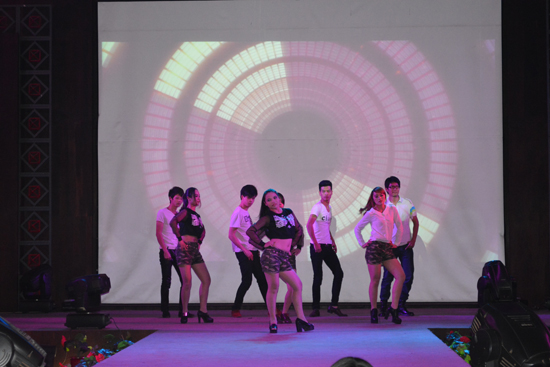 2015年庆元旦系列活动之元旦晚会节目筛选_