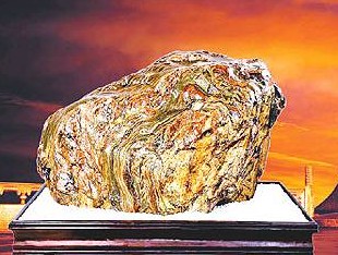 疯狂的石头!四川金沙彩奇石卖39亿